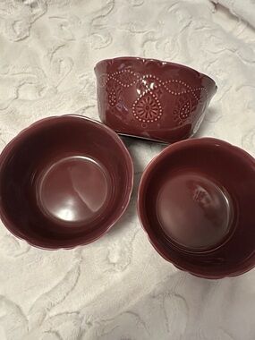 Pioneer woman Set of 3 Deep Red Ceramic Ramekins